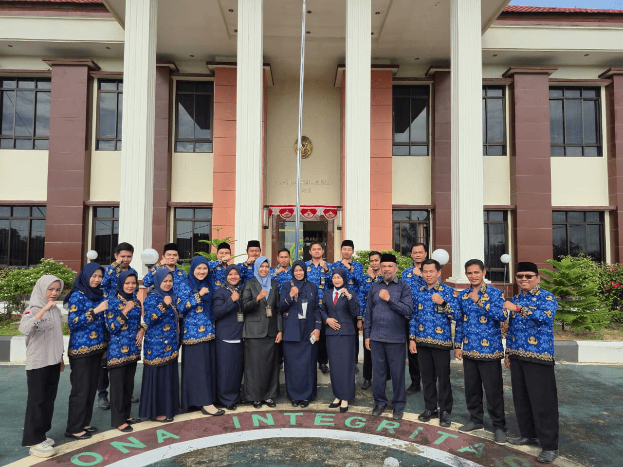 kantor4
